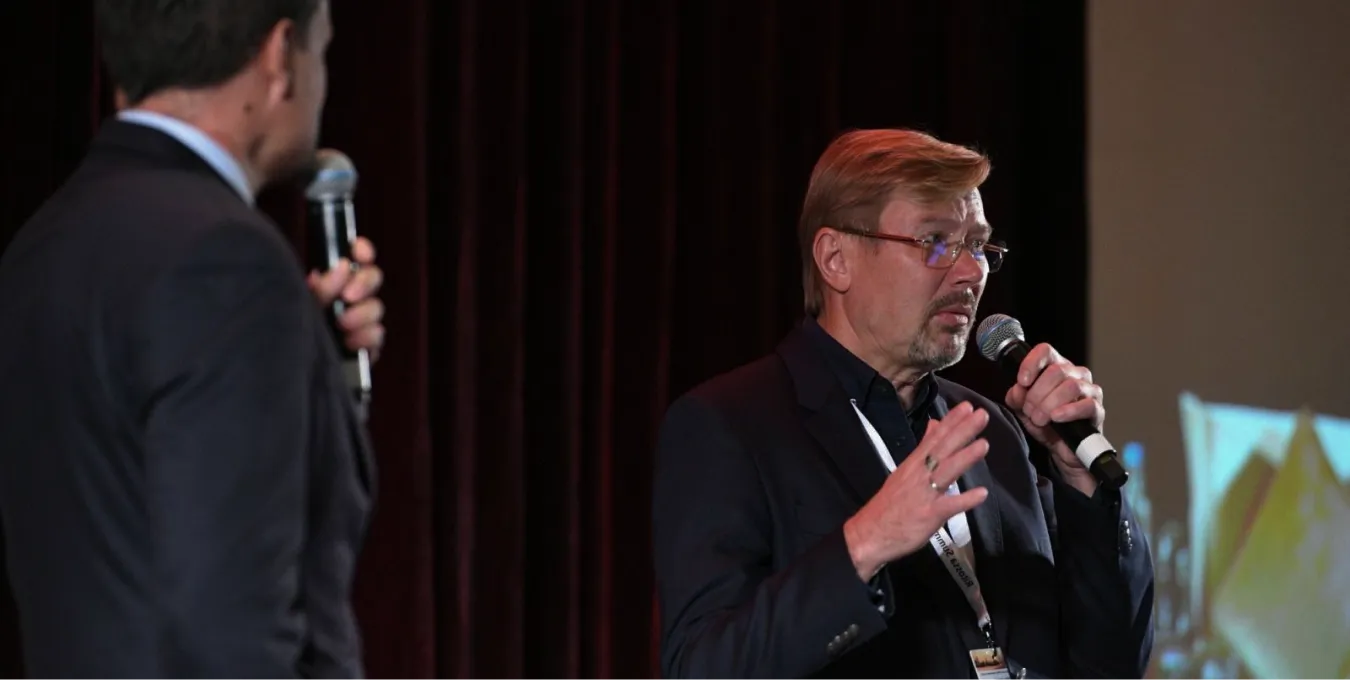 An exchange of ideas on stage